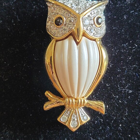 Signed D'orlan Gold Toned with Swarovsky Crystal - Picture 1 of 8